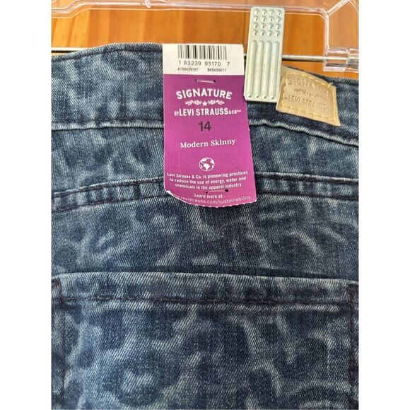 NWT Levi’s Signature Cheetah Skinny Jeans - Picture 4 of 5